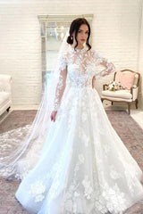 Long Sleeves Appliques Wedding Dress High Neck