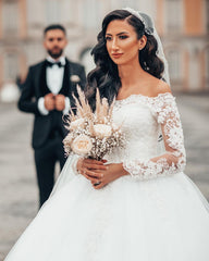 Long Sleeves Ball Gown Wedding Dress Off-the-Shoulder With Appliques