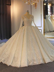 Long Sleeves Delicate Lace Wedding Dress Ball Gown