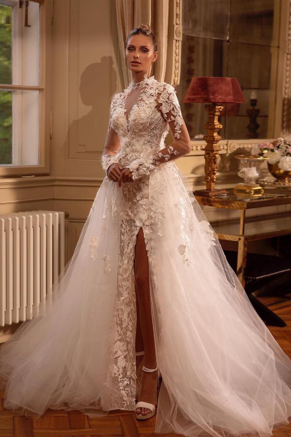 Long Sleeves High Neck Wedding Dress Tulle Appliques With Slit