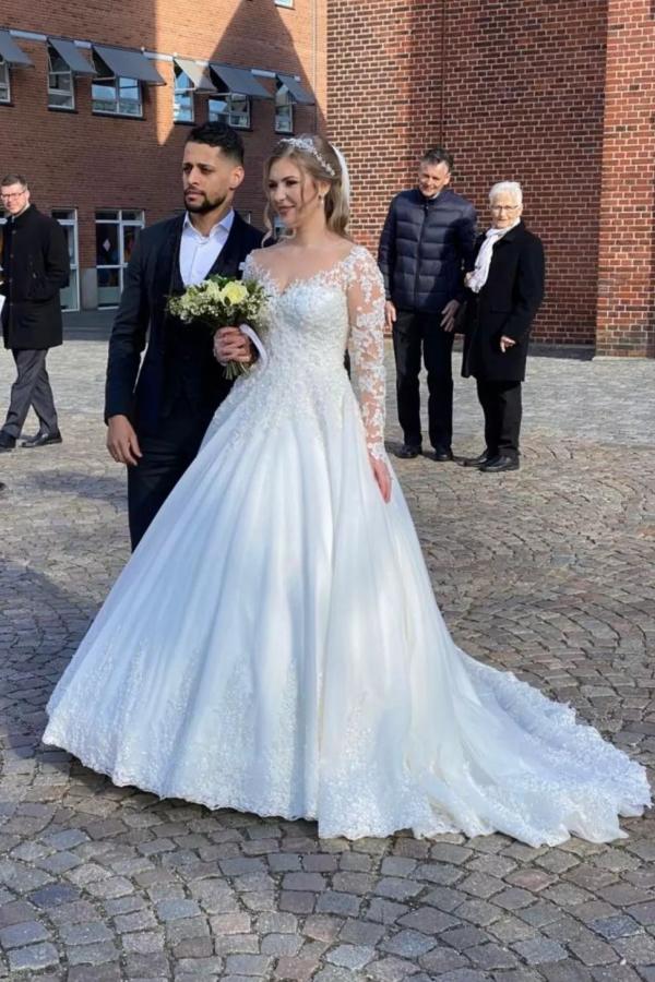 Long Sleeves Lace Wedding Dress Princess V-Neck On Sale