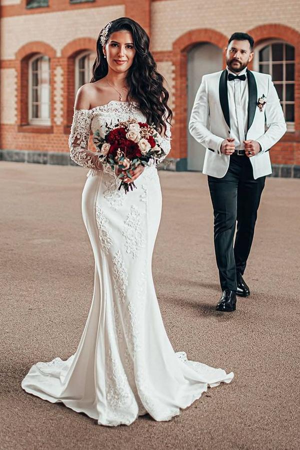 Long Sleeves Off-the-Shoulder Wedding Dress Mermaid With Appliques