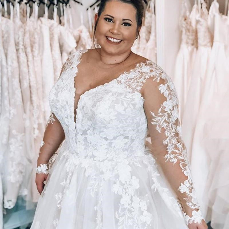 Long Sleeves Plus Size Wedding Dress With Lace Appliques