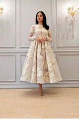 Long Sleeves Prom Dress Appliques Tea-Length