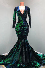 Long Sleeves Velvet Prom Dress Green V-Neck