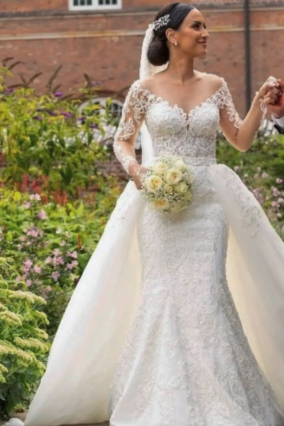 Long Sleeves Wedding Dress Mermaid Lace Overskirt