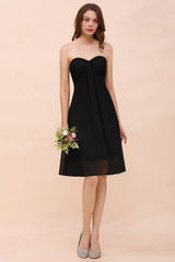 Lovely Strapless Sweetheart Ruffle Short Black Bridesmaid Dress Affordable