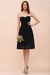 Lovely Strapless Sweetheart Ruffle Short Black Bridesmaid Dress Affordable