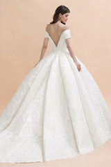 Luxury Ball Gown Lace Satin Sweetheart Wedding Dress Sleeveless Bridal Gowns with V-Back On Sale