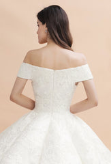 Luxury Ball Gown Off-the-Shoulder Sweetheart Wedding Dress Sleeveless Lace Satin Bridal Gowns On Sale