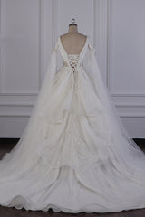 Luxury V-Neck Beadings Wedding Dress Tulle Sleeveless Sequined Bridal Gowns On Sale