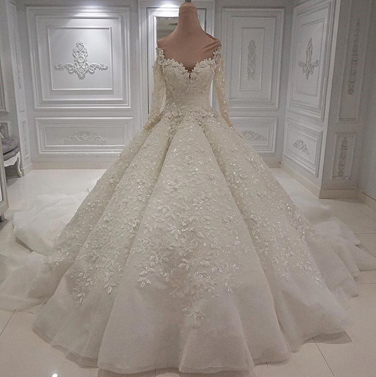 Modest Longsleeves White A-line Wedding Dresses Tulle Ruffles Bridal Gowns With Appliques Online