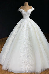 Modest Off-the-shoulder White A-line Wedding Dresses Tulle Ruffles Bridal Gowns With Appliques Online