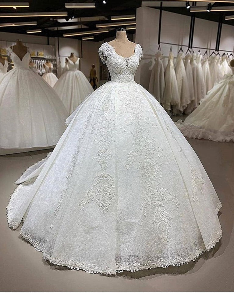 Modest Off-the-shoulder White A-line Wedding Dresses Tulle Ruffles Bridal Gowns With Appliques Online