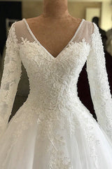 Modest V-neck Longsleeves White Wedding Dresses With Appliques A-line Tulle Ruffles Bridal Gowns On Sale