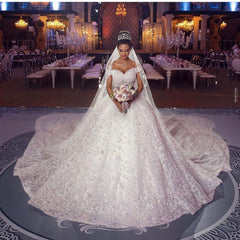 Of-the-Shoulder Wedding Dress Ball Gown With Lace Appliques