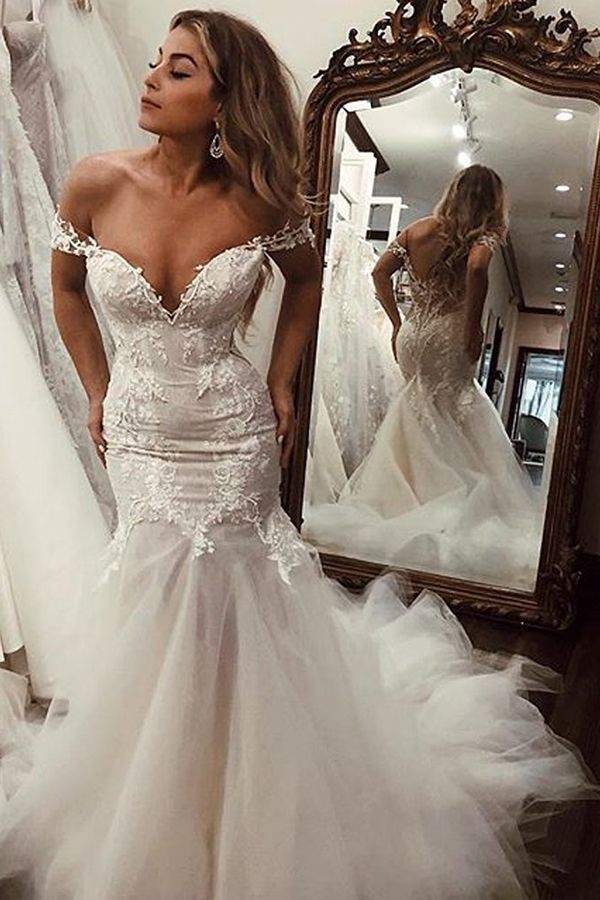 Off-the-Shoulder Mermaid Wedding Dress Tulle With Lace Appliques