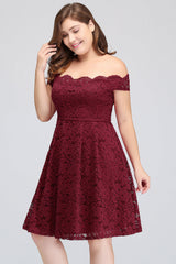 Plus Size Off-the-Shoulder Burgundy Lace Short Bridesmaid Dress Online