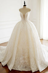 Sexy Deep-V-Neck Strapless Tulle Wedding Dress Sleeveless Lace Appiques Bridal Gowns On Sale