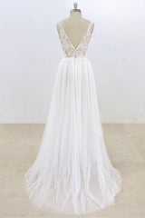 Sexy V-neck Sleeveless Straps Wedding Dresses White Tulle Ruffles Lace Bridal Gowns Online