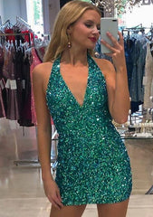 Sheath/Column Halter Sleeveless Sequined Short/Mini Homecoming Dress