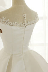 Simple A-Line Satin Jewel Ruffle Wedding Dress Tulle Lace Appliques Sleeveless Bridal Gowns On Sale