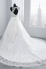 Simple Jewel Tulle Lace Wedding Dress A-Line Appliques Beadings Bridal Gowns with Sash Online