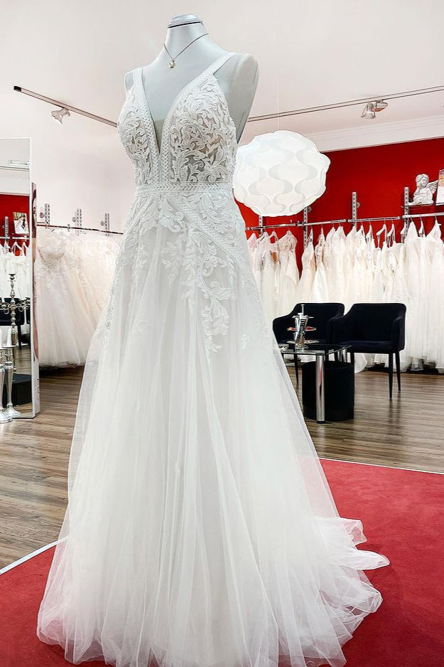 Sleeveless Ivory Lace Appliques A-Line Wedding Dresses