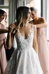 Sleeveless Long Wedding Dress With Lace Appliques