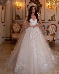 Sleeveless Princess Tulle Wedding Dress With Appliques