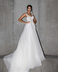 Sleeveless Tulle Wedding Dress Long With Appliques