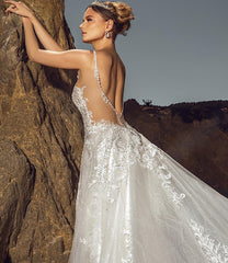 Sleeveless V-Neck Wedding Dress Lace Open Back