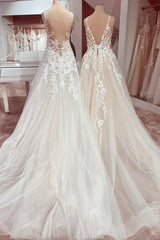 Sleeveless Wedding Dress Lace Appliques Tulle