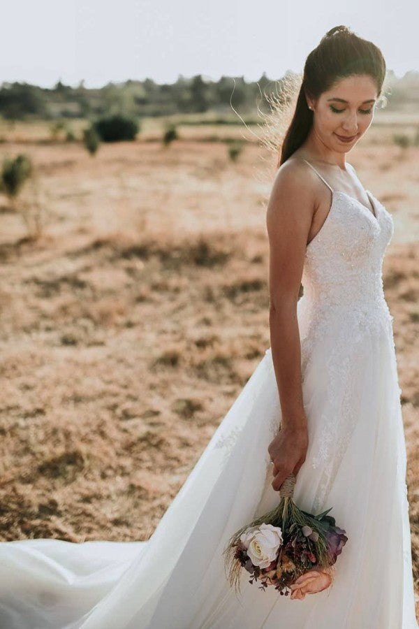 Spaghetti-Straps Lace Wedding Dress Beach Sleeveless Long