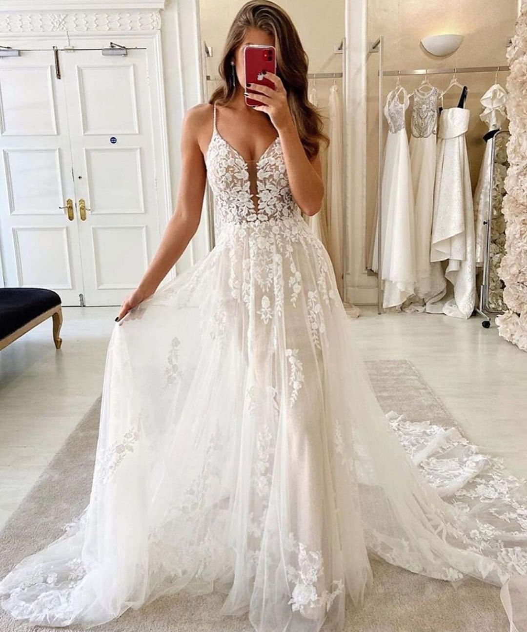 Spaghetti-Straps Lace Wedding Dress Sleeveless Online