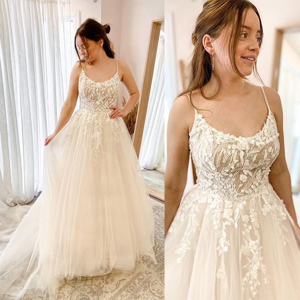 Spaghetti-Straps Lace Wedding Dress Sleeveless Tulle