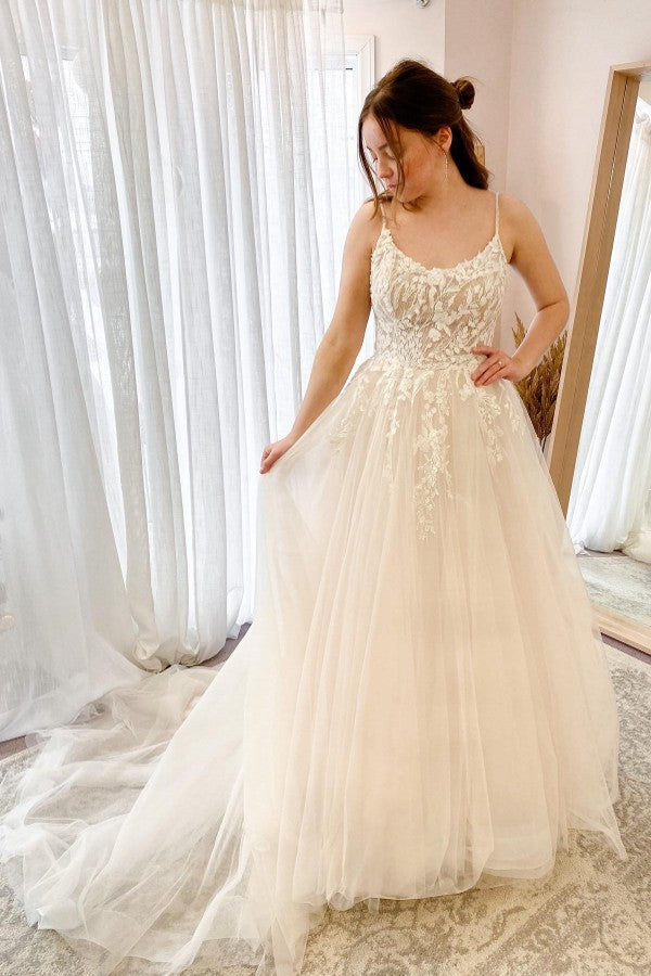 Spaghetti-Straps Lace Wedding Dress Sleeveless Tulle