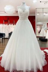 Spaghetti Straps Tulle V Neck Ruffles Backless Wedding Dresses