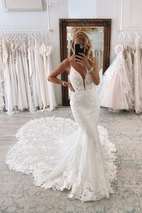 Spaghetti-Straps V-Neck Mermaid Wedding Dress Sleeveless Lace Appliques