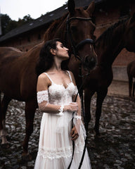 Spaghetti-Straps V-Neck Wedding Dress Boho Lace Long