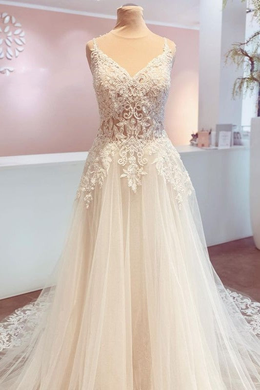 Spaghetti-Straps V-Neck Wedding Dress Lace Tulle Bridal Gowns