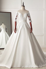 Stunning Jewel Satin Tulle White Wedding Dress Half Sleeves Appliques Bridal Gowns Online