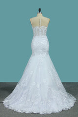 stylish Jewel Sleeveless White Tulle Wedding Dress Mermaid Appliques Bridal Gowns with Wraps Online