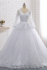 Stylish Long Sleeves Tulle Lace Wedding Dress Ball Gown V-Neck Sequins Appliques Bridal Gowns On Sale