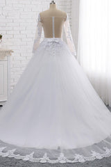 Stylish Off-the-Shoulder Long Sleeves Wedding Dress Tulle Lace Appliques Bridal Gowns with Beadings On Sale