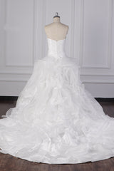 Stylish Organza Strapless White Wedding Dress Ruffles Sleeveless Bridal Gowns On Sale