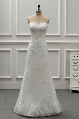 Stylish Strapless Sweetheart Tulle White Wedding Dress Appliqes Sleeveless A-Line Bridal Gowns On Sale