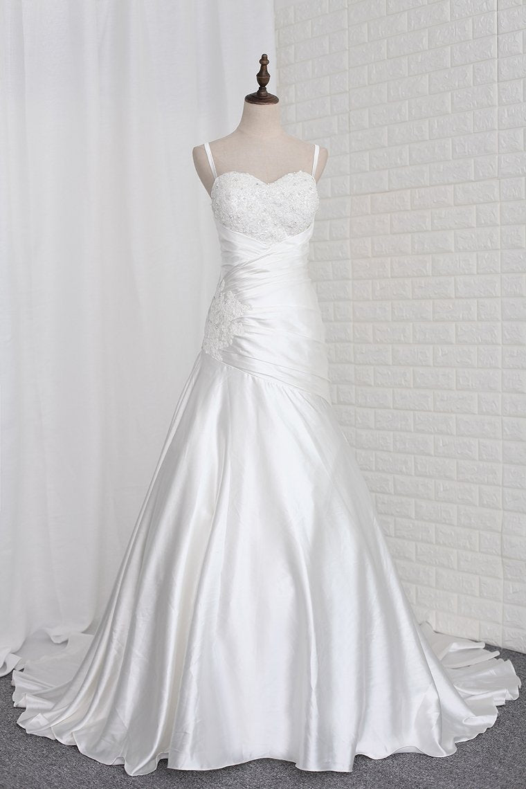 Stylish Straps Sweetheart Wedding Dress White Satin Lace Appliques Beadings Bridal Gowns Online