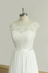 Stylish White Chiffon Lace Wedding Dresses Jewel Sleeveless Bridal Gowns On Sale