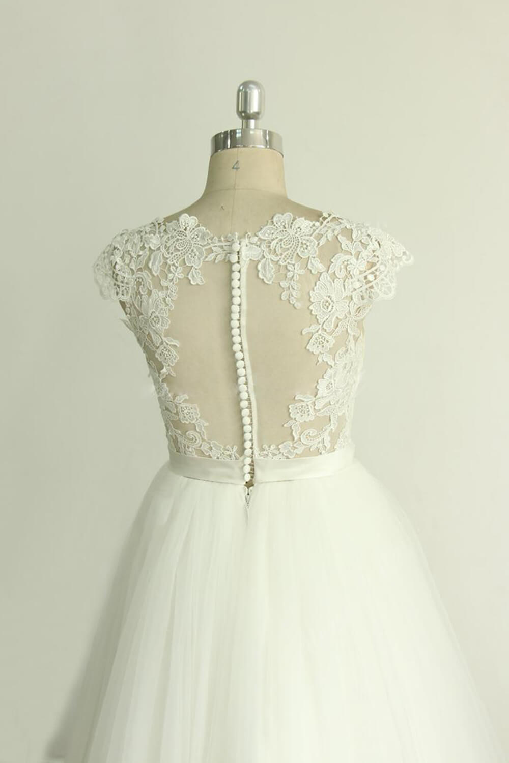 Stylish White Tulle Lace Wedding Dress Appliques A-line Ruffles Bridal Gowns On Sale